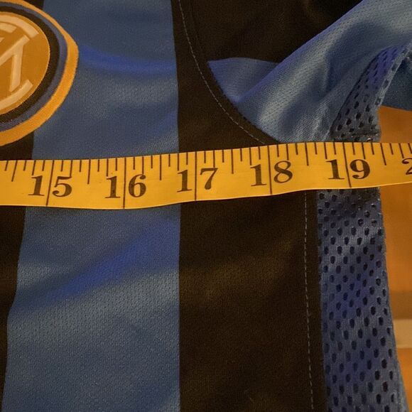 Y14 Inter Milan Pirelli soccer jersey. Pirelli patched peeled off blue black - Picture 8 of 9